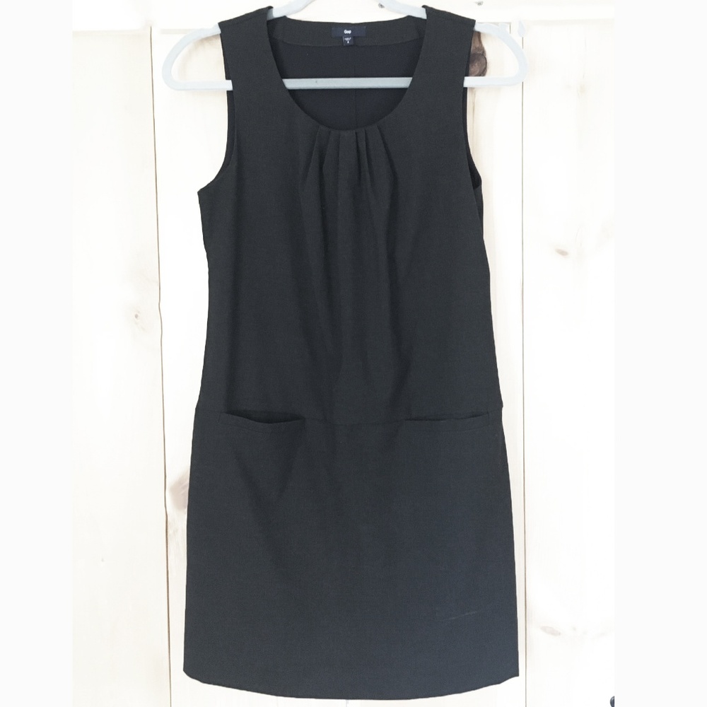 ** new **  GAP Lined Charcoal Grey Shift Dress